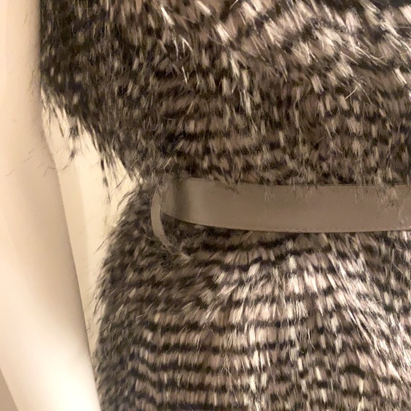 Feline Faux Fur Vest - Picture 8 of 13